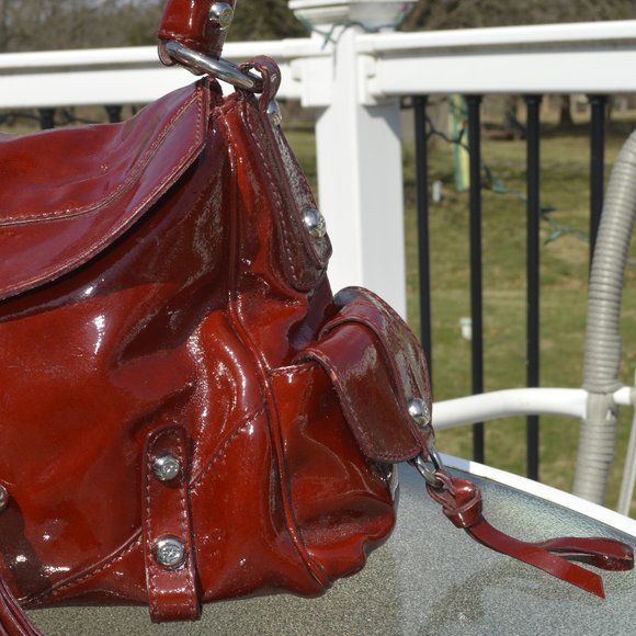 Francesco Biasia ruby red patent leather purse with suede interior front flap - Picture 8 of 11